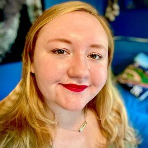 Meet your Posher, Gabrielle